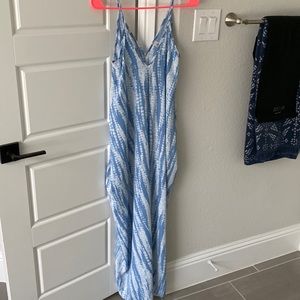 Beautiful blue and white maxi dress Lightweight with pockets